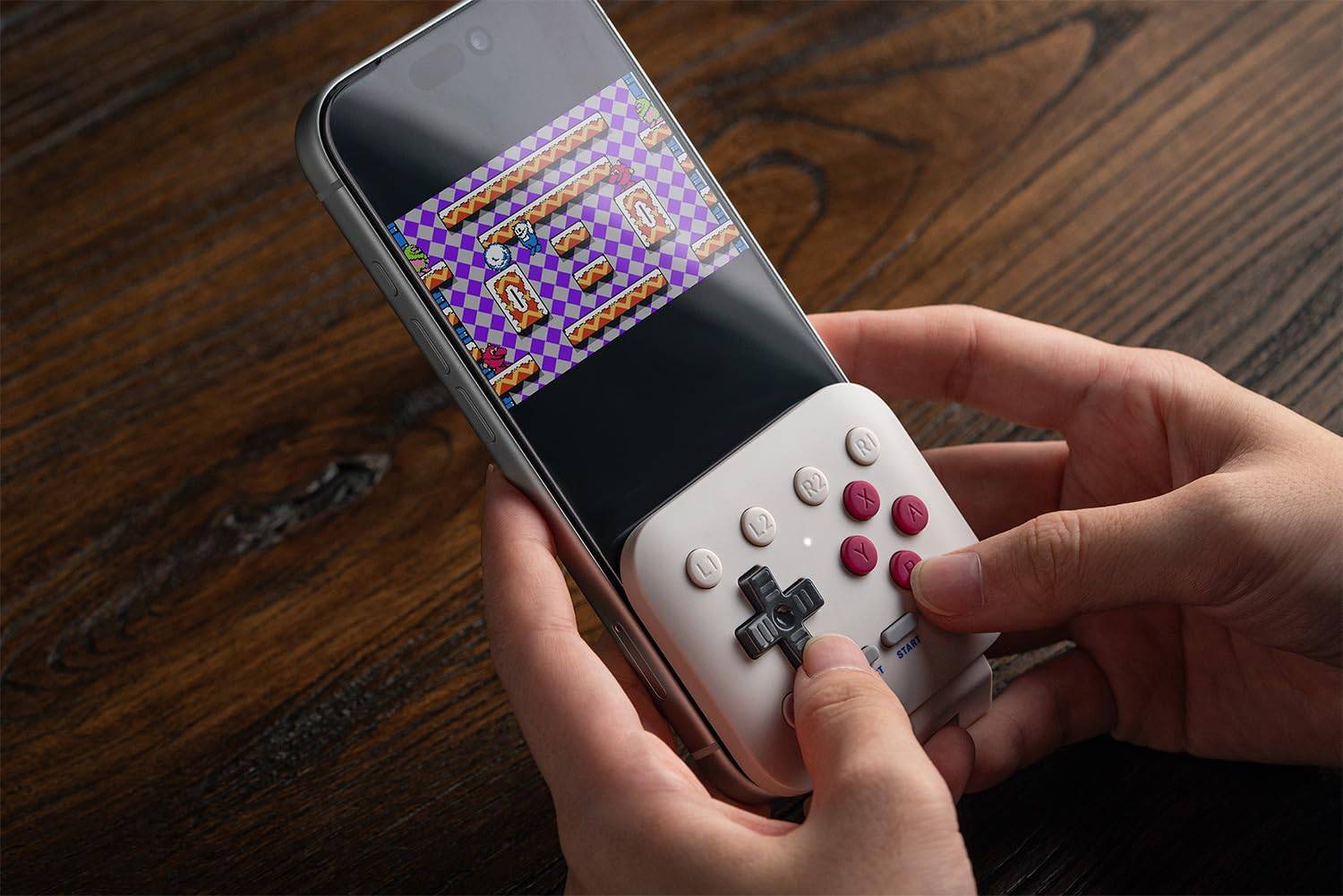 A mobile gamepad that folds flat when you're done